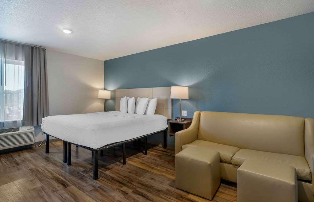 Extended Stay America Select Suites - Tampa - Brandon - East Heartland Room photo
