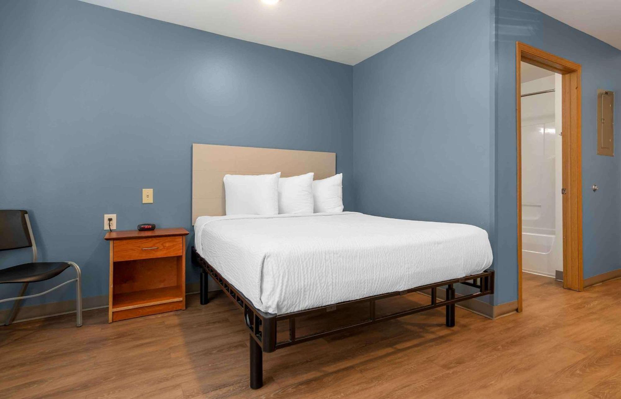 Extended Stay America Select Suites - Tampa - Brandon - East Heartland Exterior photo