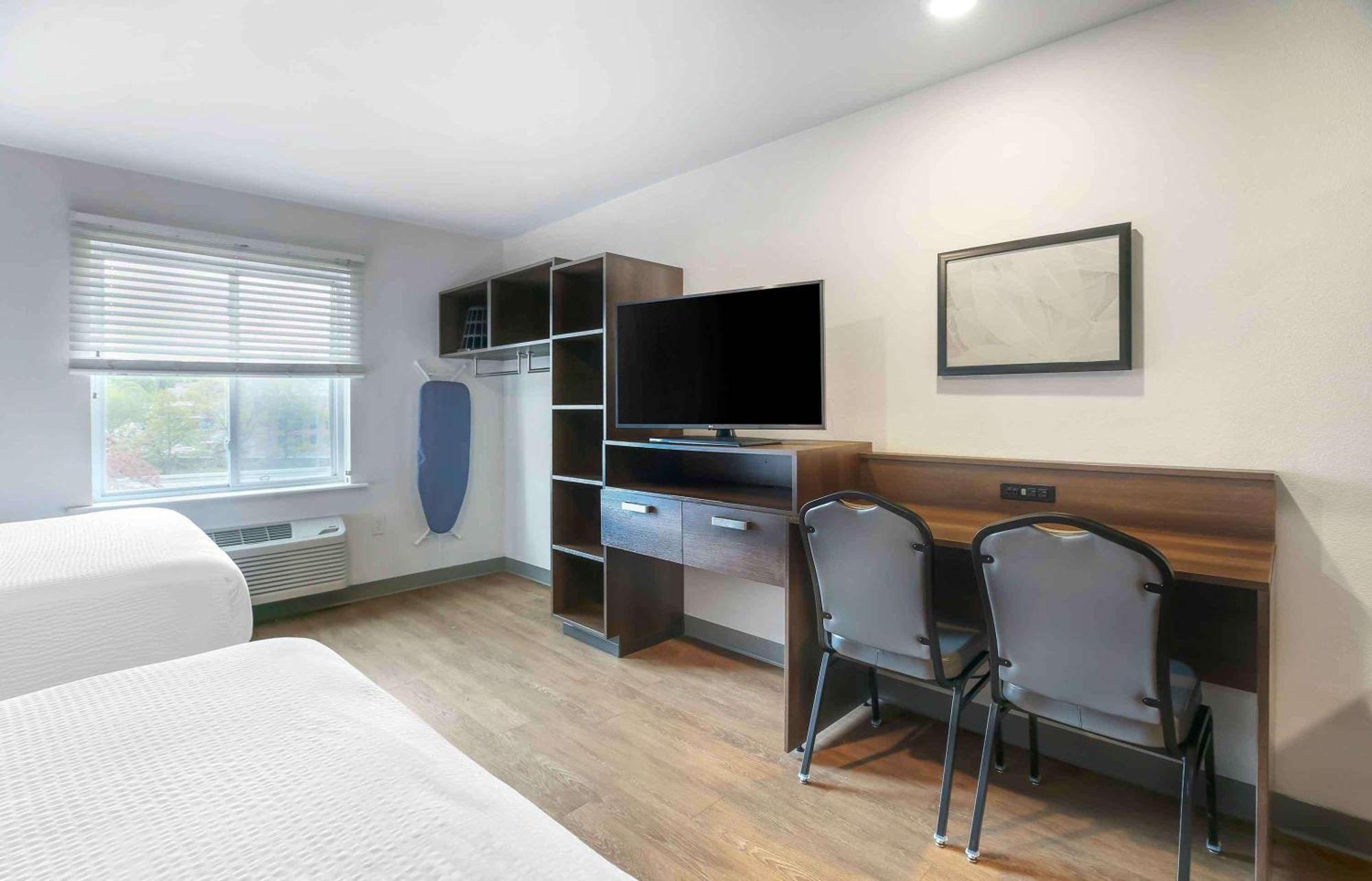 Extended Stay America Select Suites - Tampa - Brandon - East Heartland Exterior photo